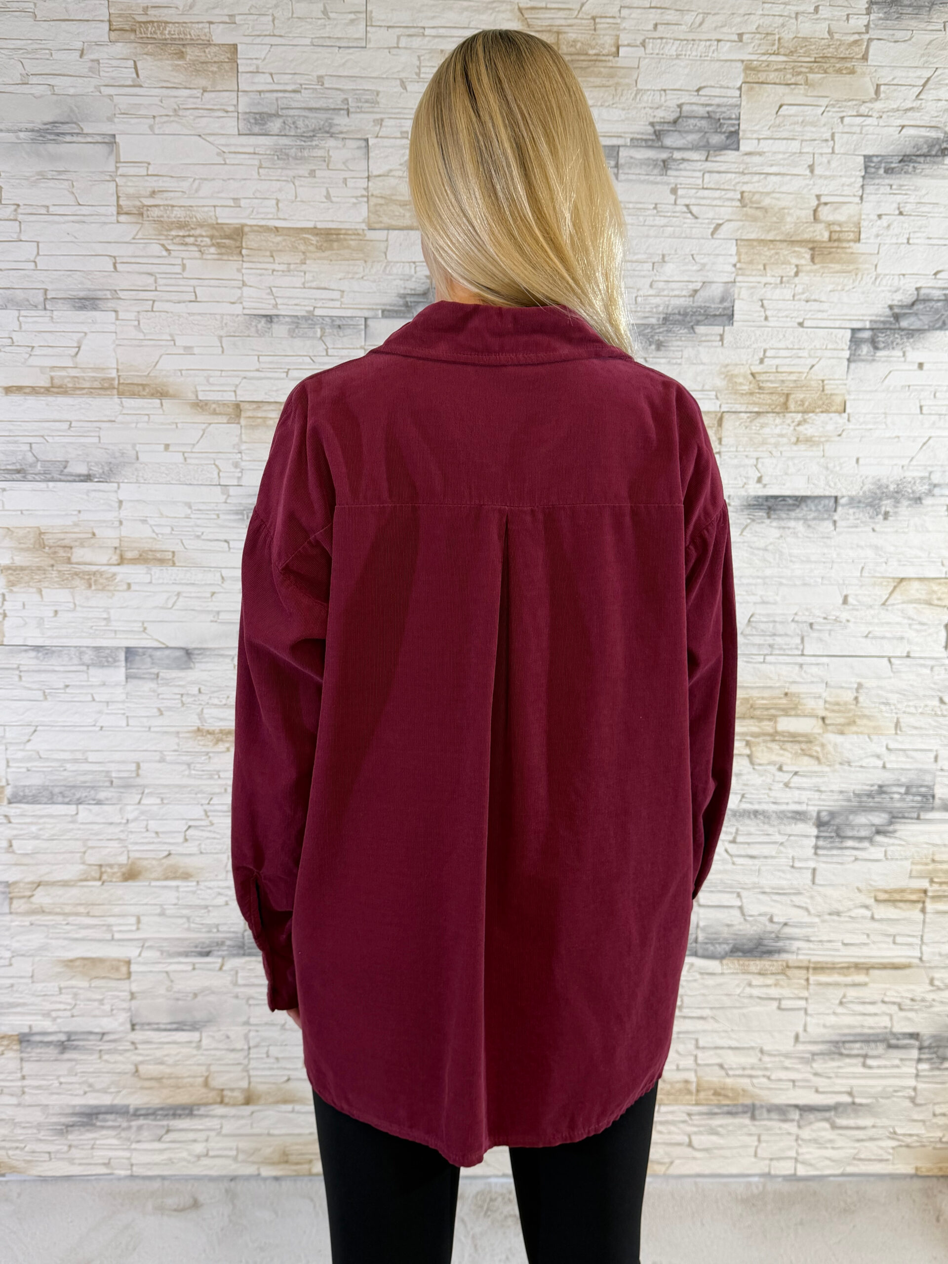 Moteriški bordo velvetiniai marškiniai su kišenėmis - Image 2
